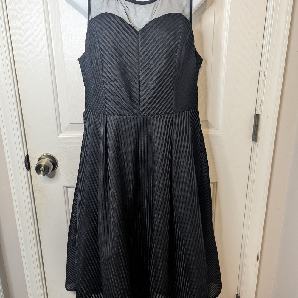 Gracia Black Textured Sleeveless Lined Midi Dress, Size XL